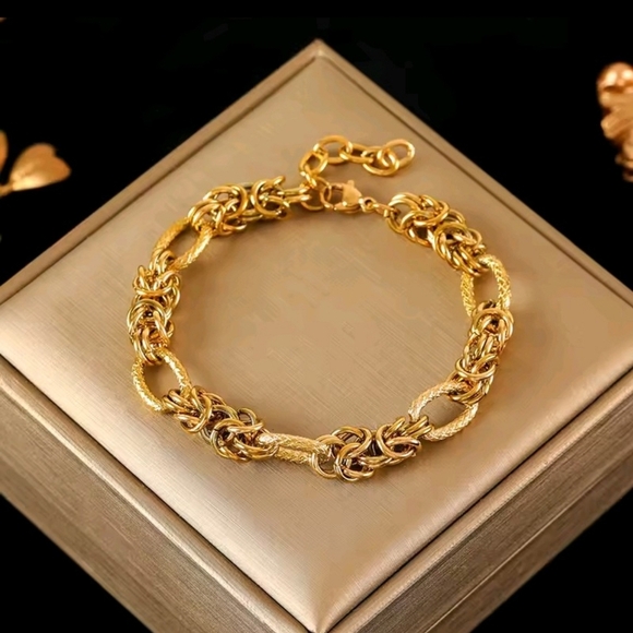 no brand Jewelry - Graduated Link Elegant Gold Chain Bracelet